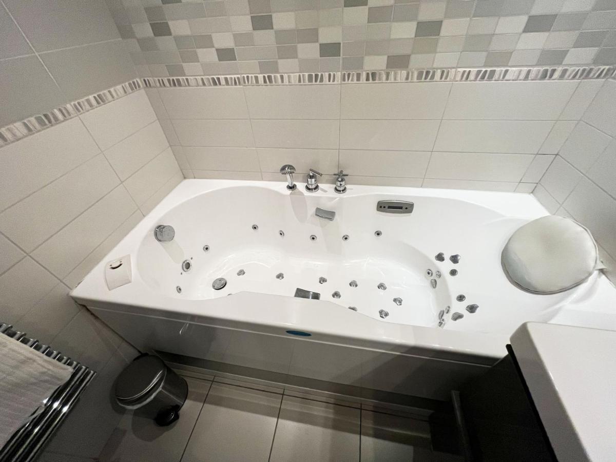 Appartement 84M² Avec 2 Parkings Privatifs Villeneuve-Loubet Exterior photo